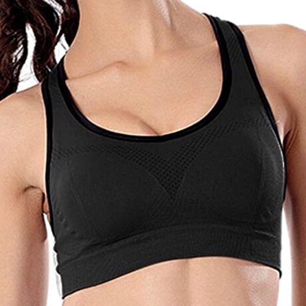 Essentials Sports Bra Racerback. Women L. Black